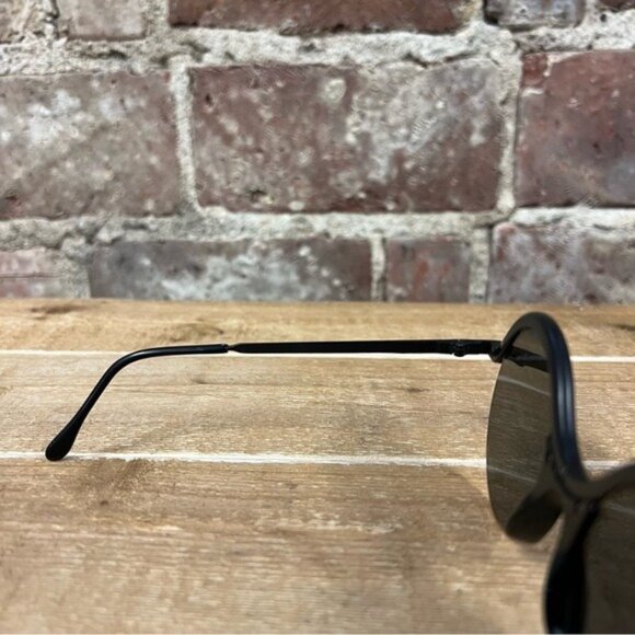 Gianfranco Ferre Vintage Black & Gold Sunglasses EUC main image 4